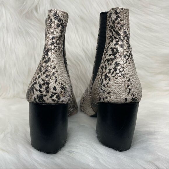 Qupid Snake Print Pointed Toe Ankle Boots - Picture 7 of 13